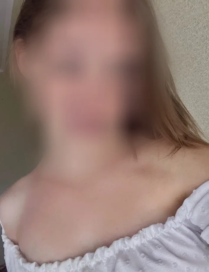 Costanza, 34 anni
